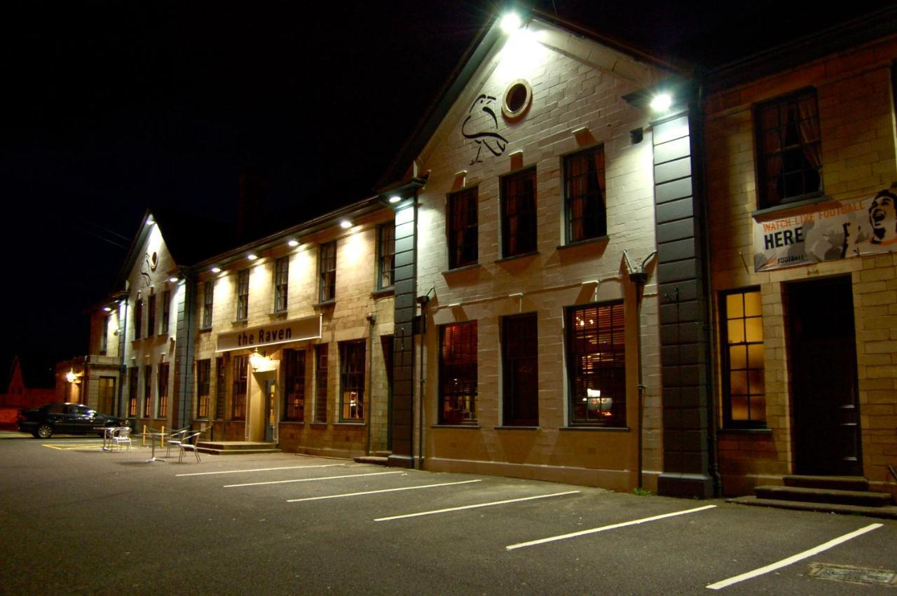 The Raven Hotel Корби Екстериор снимка
